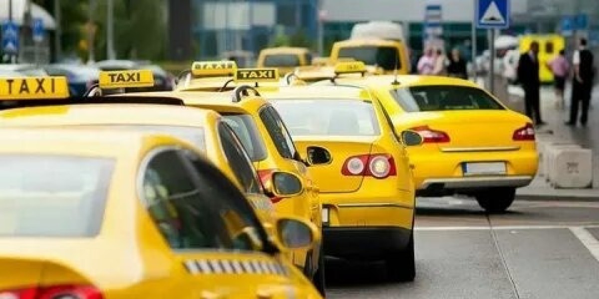 Your Ultimate Guide to Booking a Taxi from Madinah to Makkah