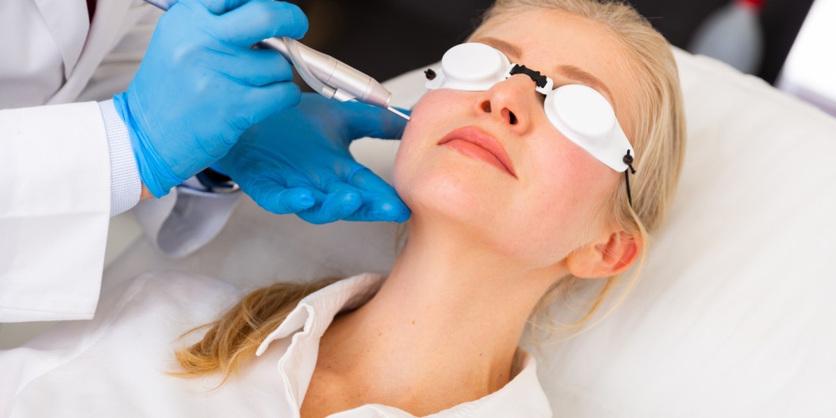 The Cost of Fractional CO2 Laser Treatment in Dubai: What to Expect