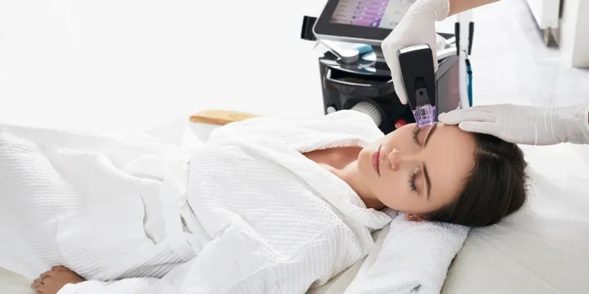 How Does Morpheus8 Treat Acne and Scarring in Dubai?