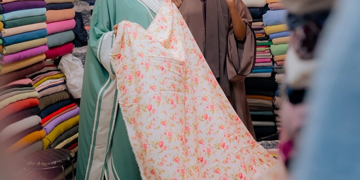 Pakistani Abaya Online Shopping: Redefining Modest Fashion