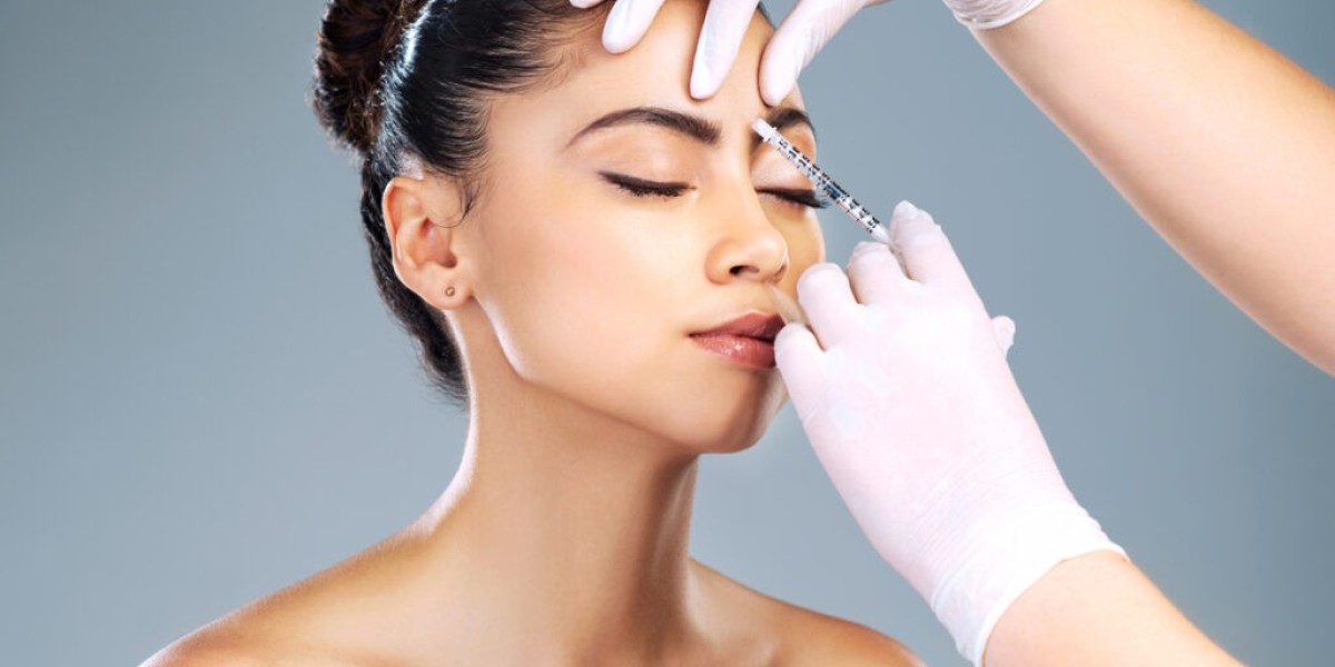 Botox for a Youthful Appearance: Trusted Clinics in Dubai