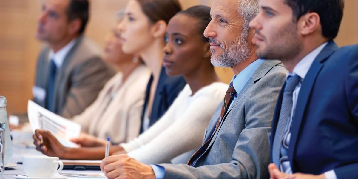 French for Executives: A Tailored Approach to Professional Growth 