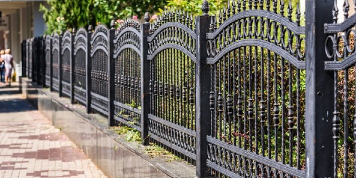 Top Pet Fencing Services in Plano, TX – Secure Outdoor Spaces