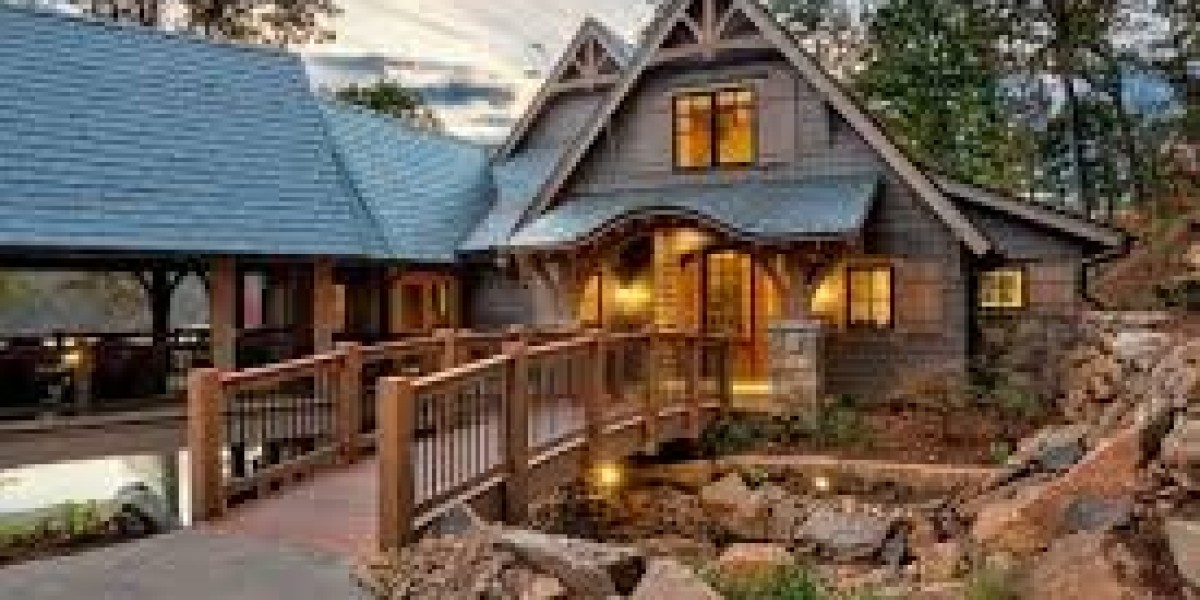 Experience the Luxury of Resort Style Living