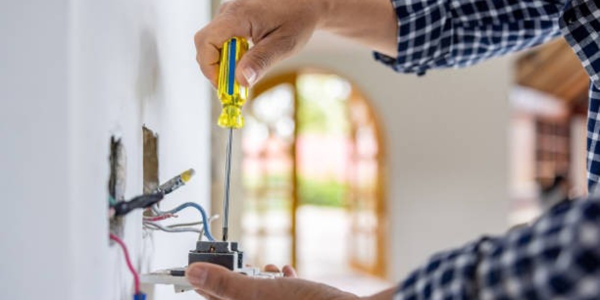 Find a Skilled Electrician in Palm Beach County for Your Electrical Needs