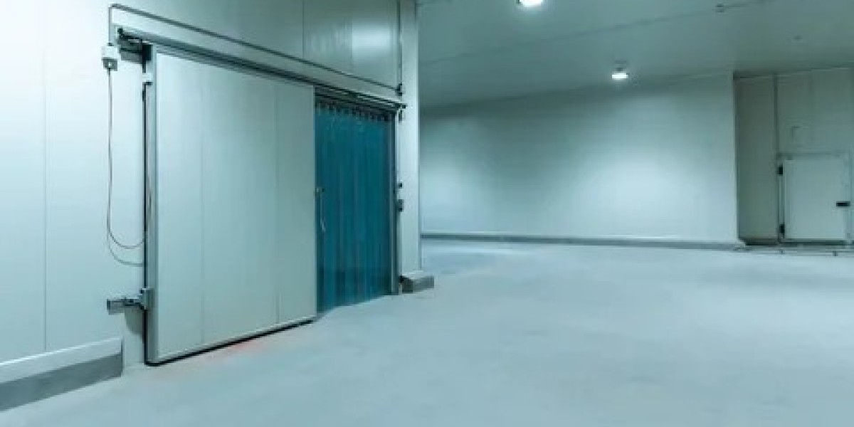 Walk-in Cooler and Freezer Market Strategies Leveraging Online Retail and E-commerce