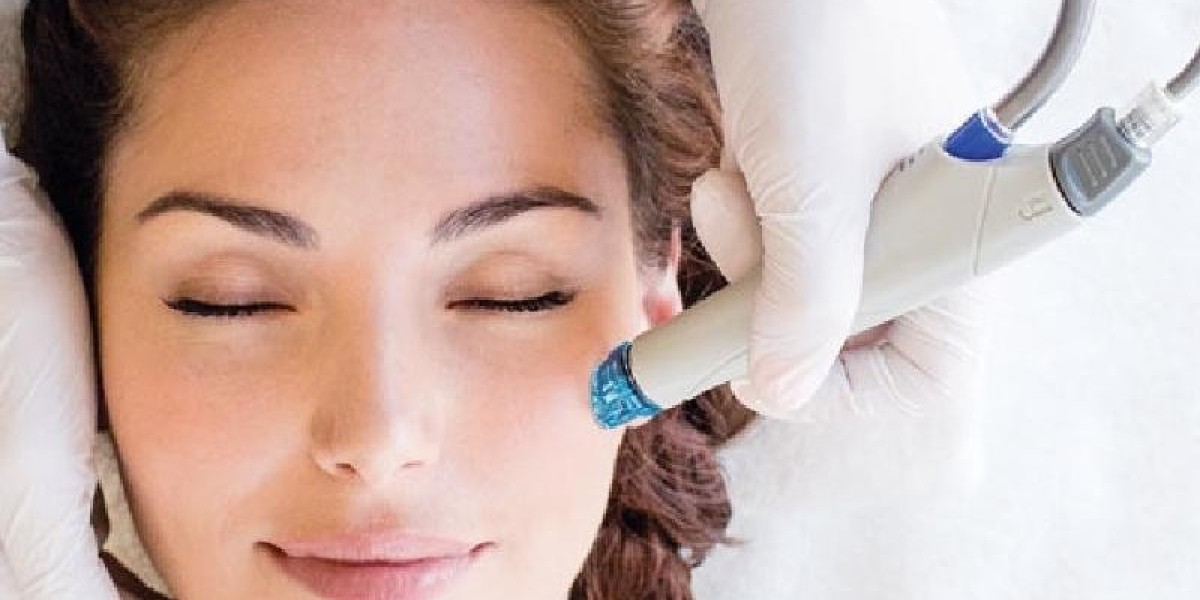 Instant Glow: Try HydraFacial in Riyadh Today!