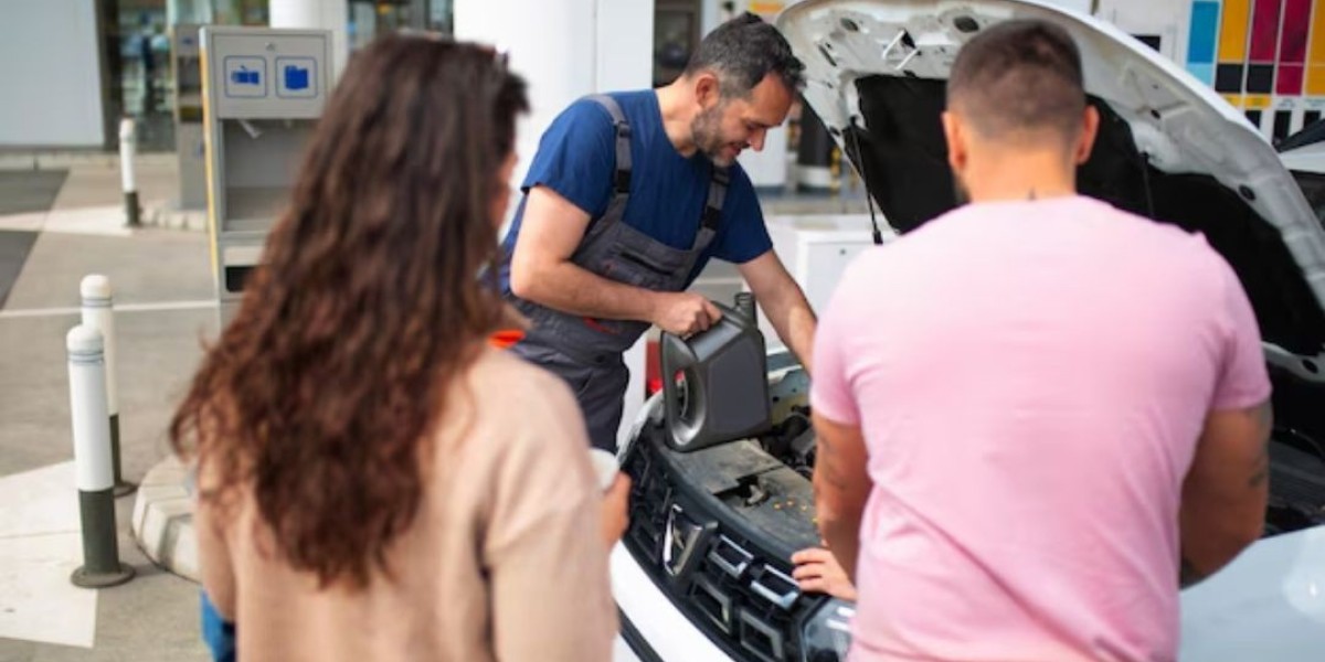 Car mechanic in Caulfield