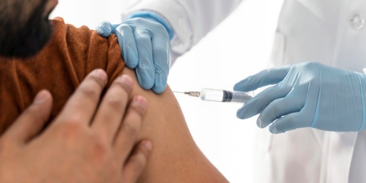 Are Fat Melting Injections Suitable for Older Adults?