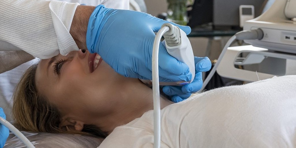 Why Fractional CO2 Laser Treatment Is Your Best Bet for Youthful Skin