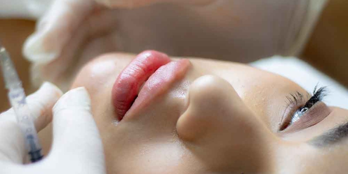 Why You Should Be Choosing Smart Skin Care Clinics And Courses