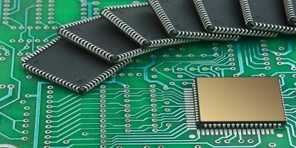 Advanced Semiconductor Materials Market Size is Predicted to Attain US$ 176.4 Billion at a 12.2% CAGR by 2031