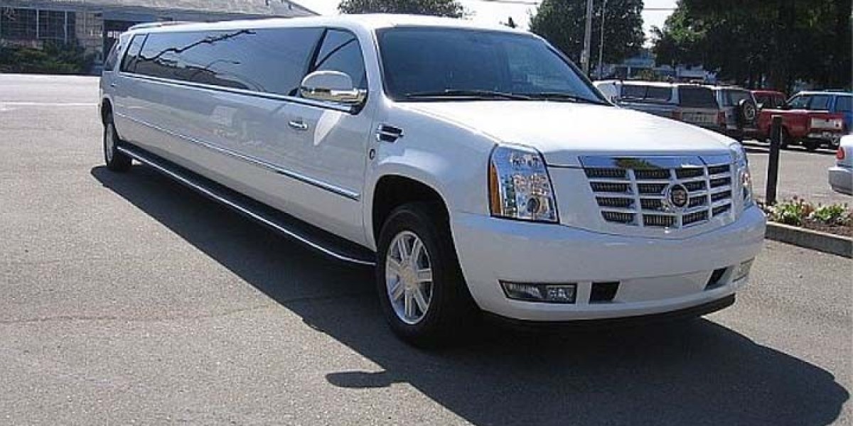 The Ultimate Experience with Limousine Service Dubai