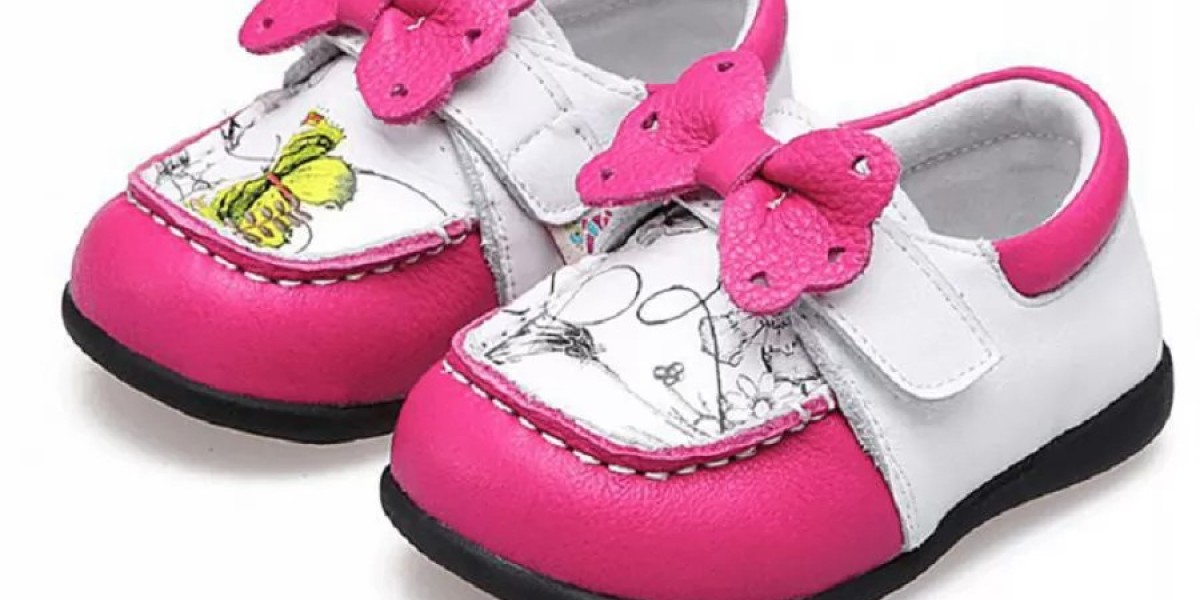 Kids Footwear Market Leaders: Top Brands Dominating the Industry and Their Success Strategies