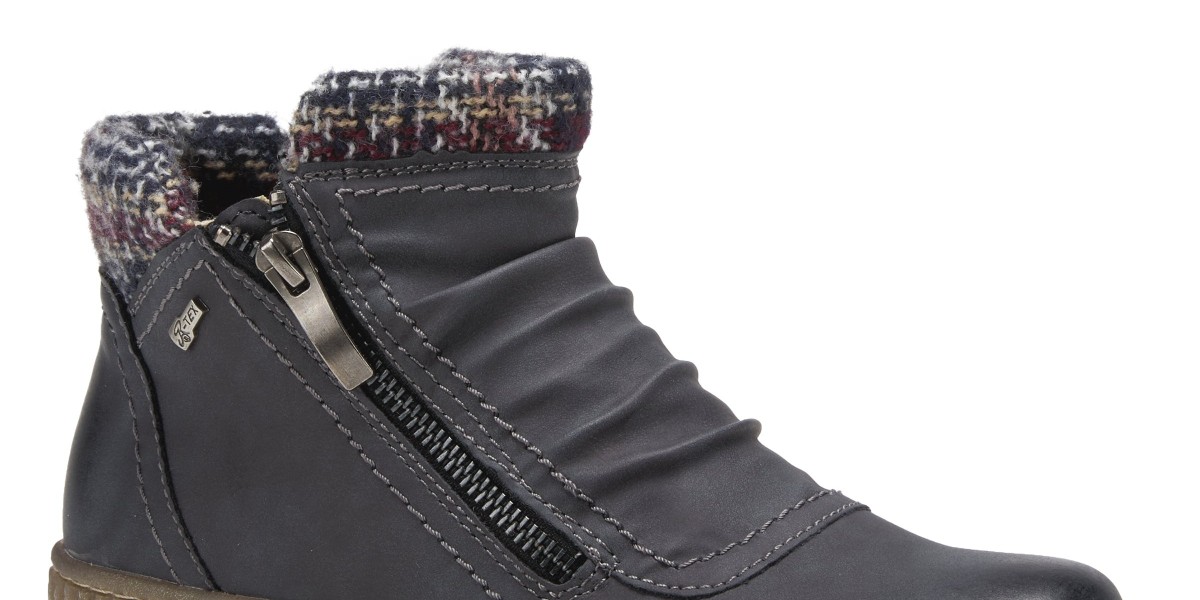 What Makes Spring Step Boots the Best for Women’s Style?
