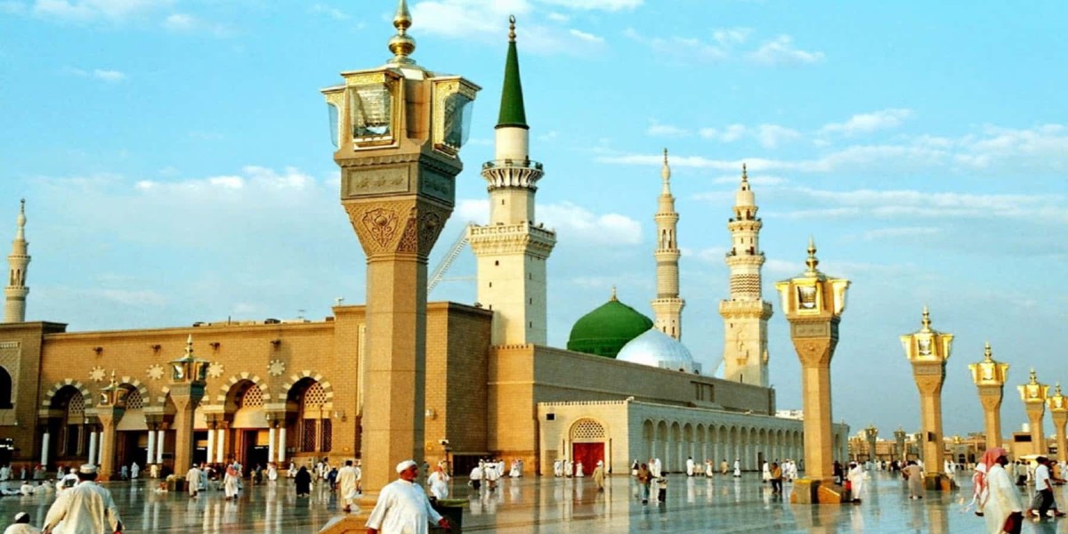 How to get discount offers on Umrah deals from the United State 2025?