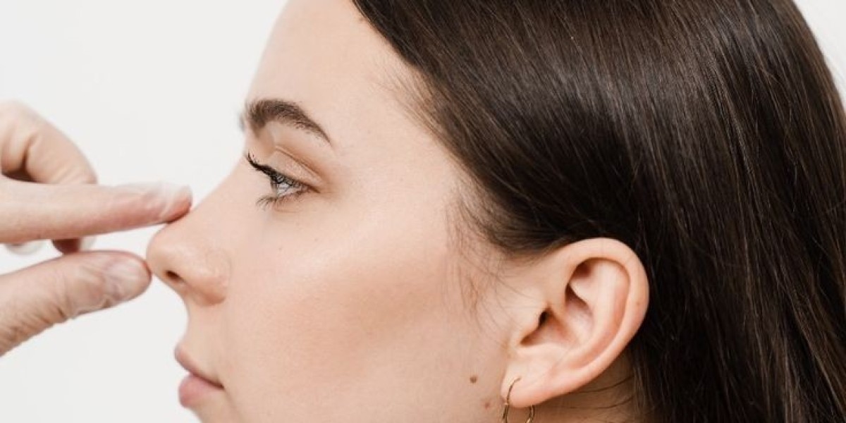 كيف تؤثر جراحة تجميل الأنف في الرياض على التنفس