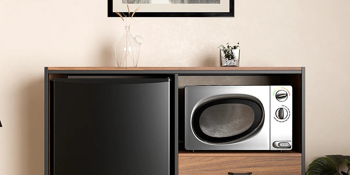 How Micro-Fridge Cabinets Save Space and Improve Efficiency in Hotel Rooms