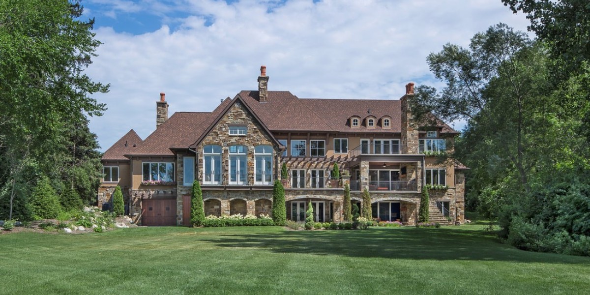 Michigan’s Elite Custom Home Builders – Quality, Precision & Elegance