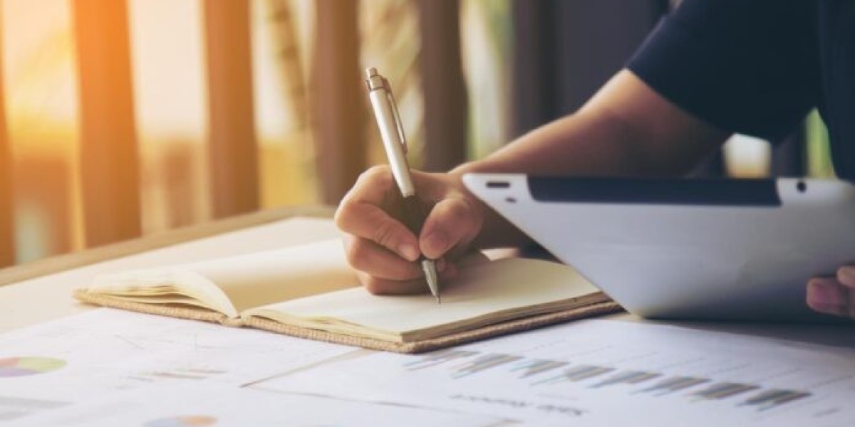 How Online Learning Support Can Improve Your Critical Thinking Skills