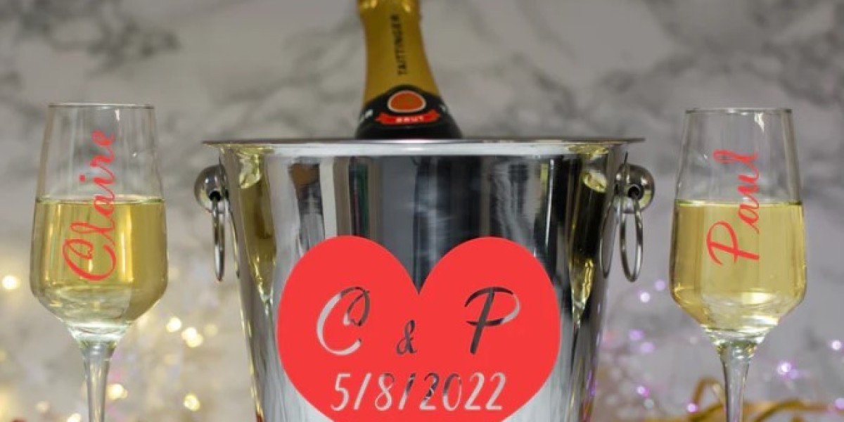 Unique New Home Gifts to Impress Any Homeowner