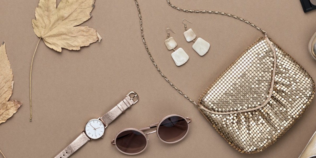 Complete Your Look with the Perfect Clothing Accessories