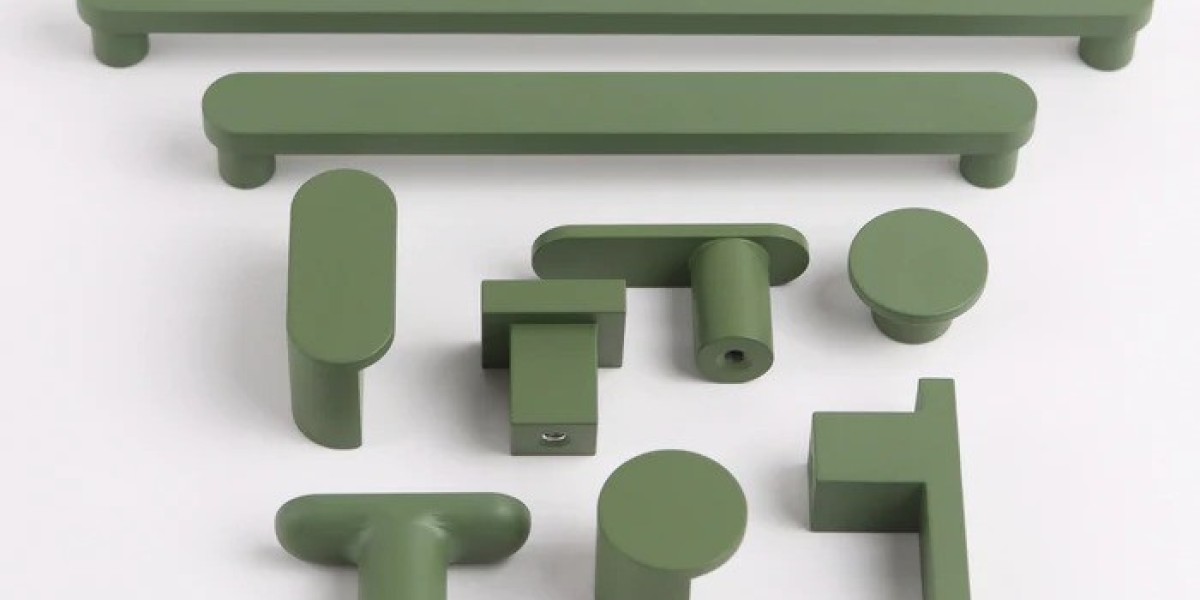 Knobs or Handles? Picking the Perfect Drawer Hardware for Your Space