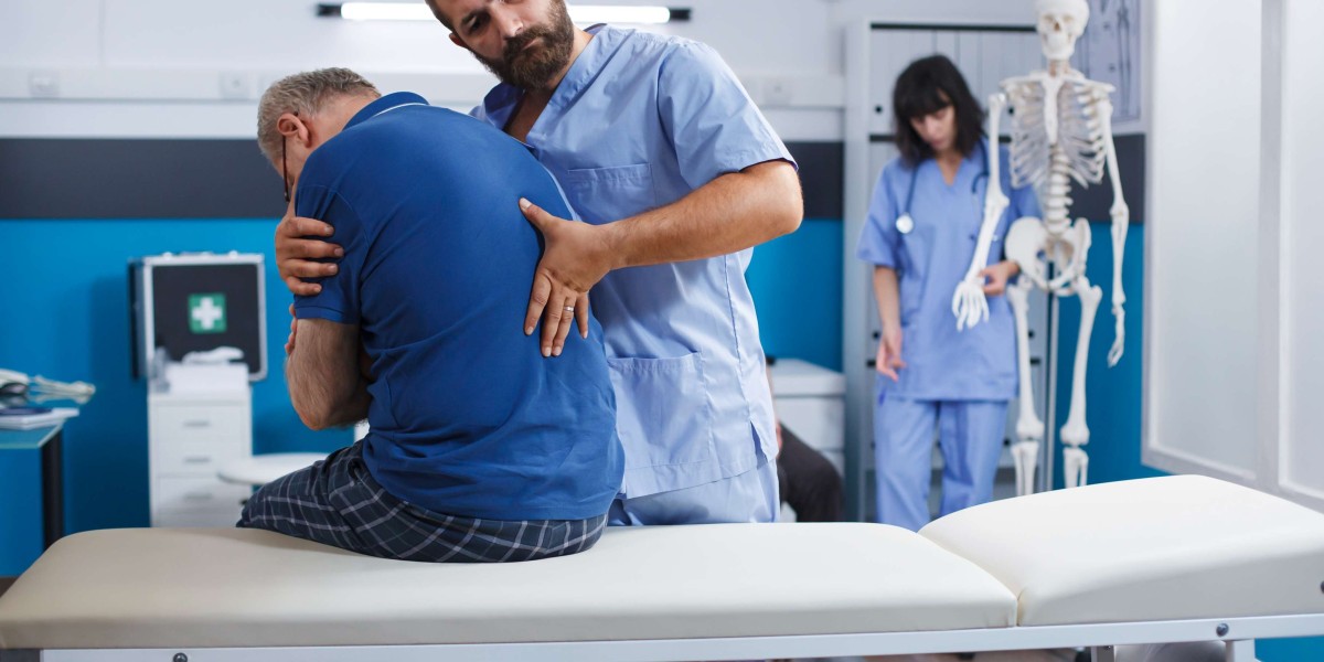 Best Chronic Pain Treatment in New York: Holistic and Medical Approaches