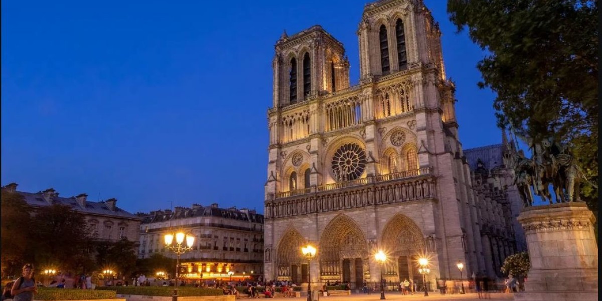 Notre-Dame de Paris Excursion: Any Quest By means of Moment and also Attractiveness