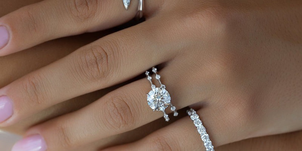 A Comprehensive Guide to Buying Moissanite in India