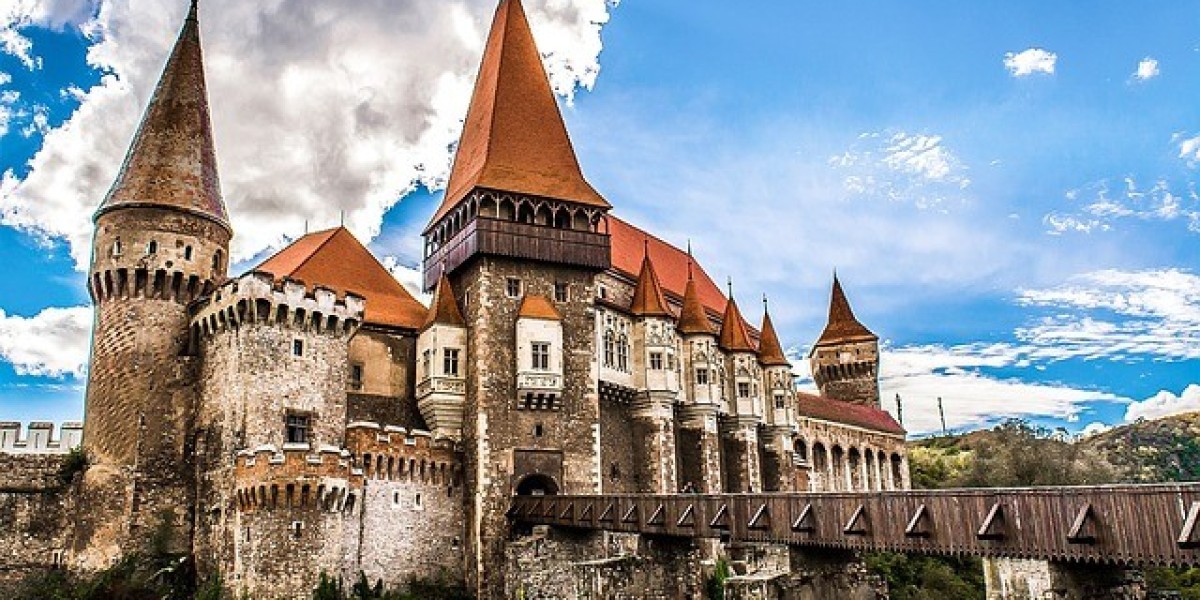 Is Castle APK Free? A Comprehensive Guide