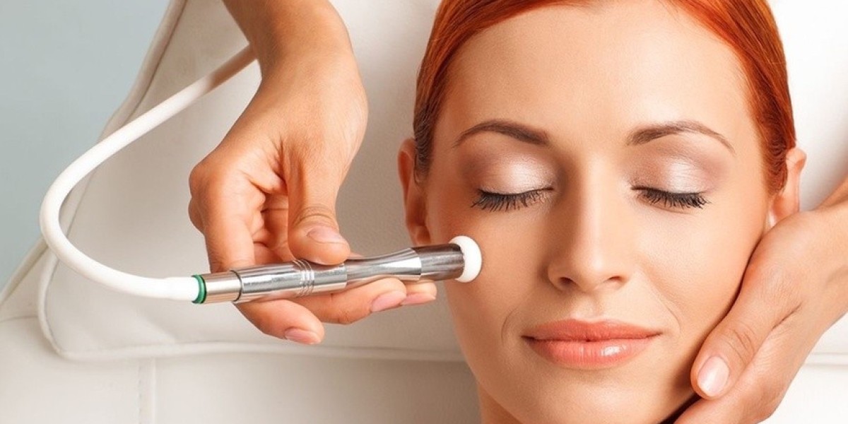 HydraFacial for Brides in Riyadh: The Perfect Pre-Wedding Glow