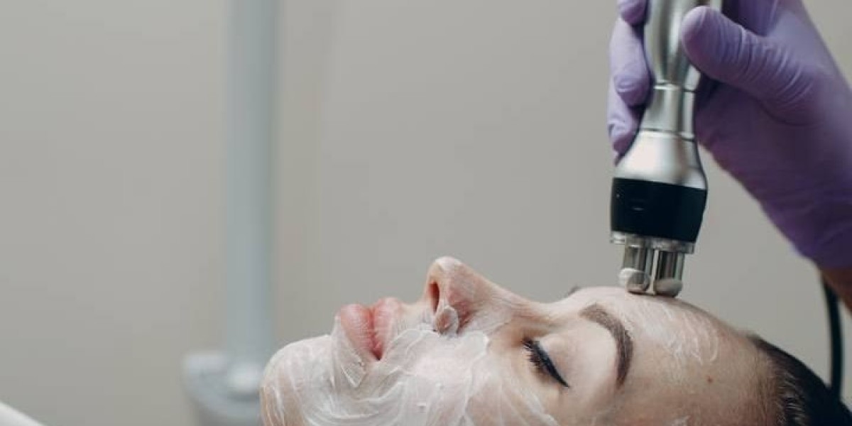 Beginner’s Guide to Deep Skin Cleansing in Riyadh