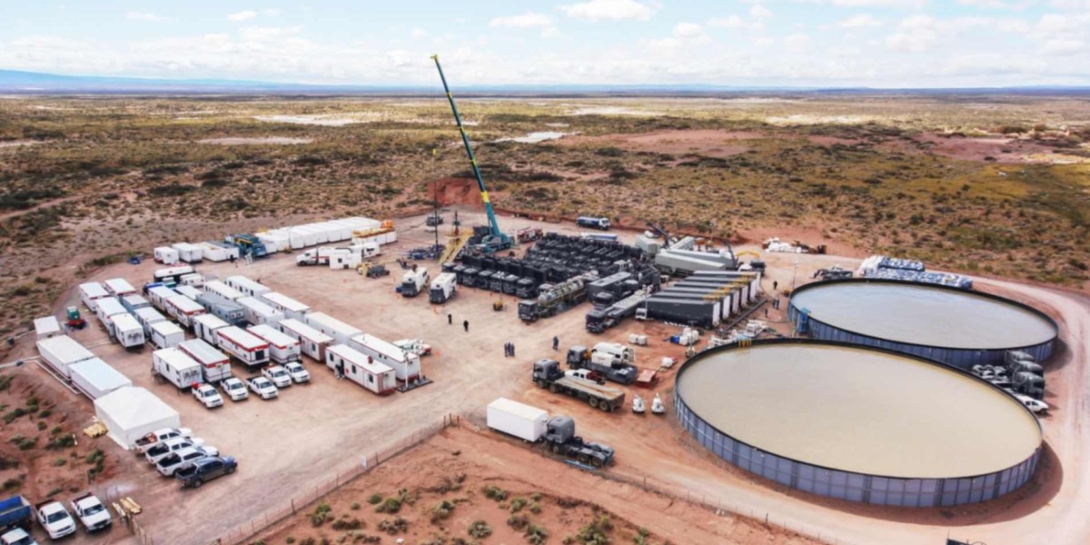 Boost Efficiency & Reduce Costs with Advanced Fracturing Chemicals
