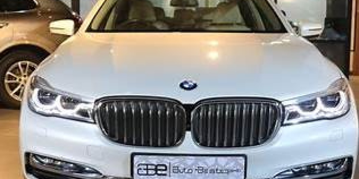 Where to Find the Best Deals on Used Mercedes in Delhi
