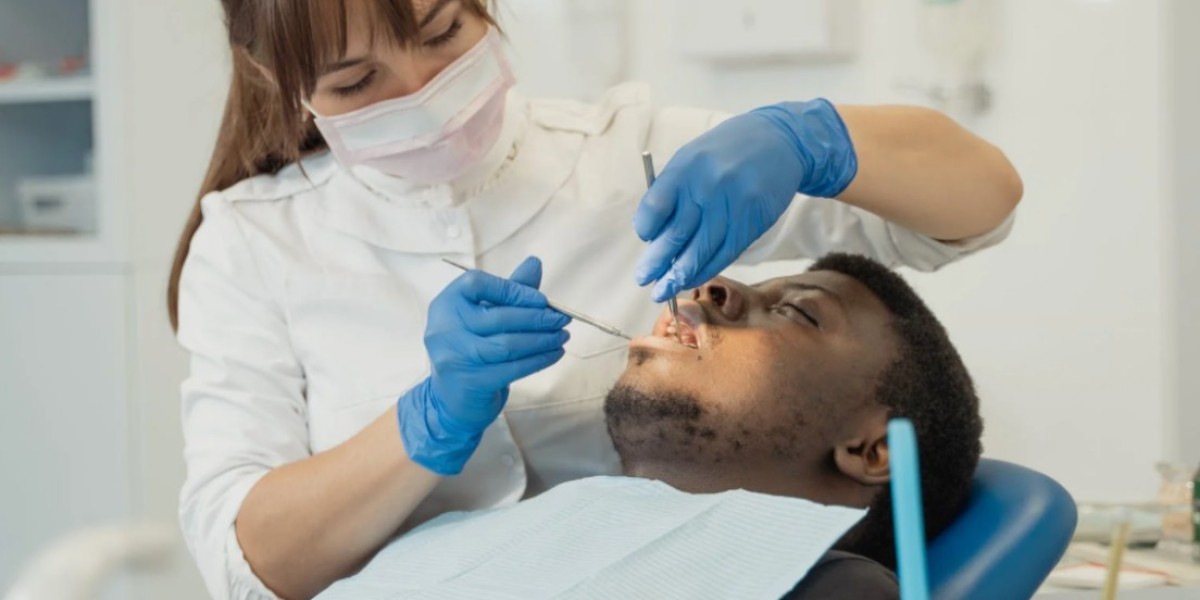 How Dental Hygienists Play a Key Role in Detecting Early Oral Health Issues