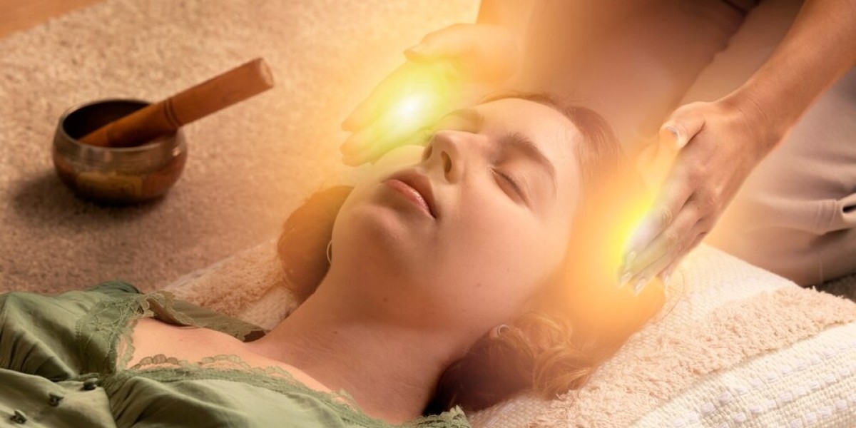 Bright Future Ahead: Exploring the Growth of the Light Therapy Market