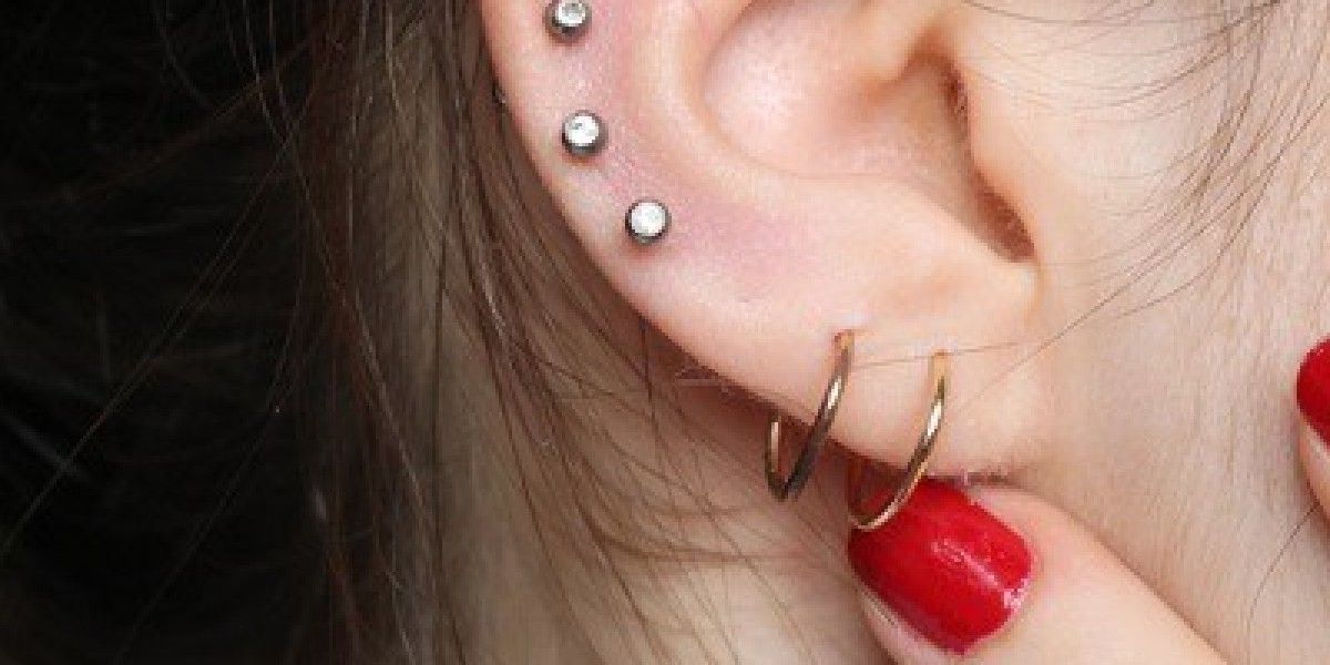 What Happens in Ear Piercing in Dubai