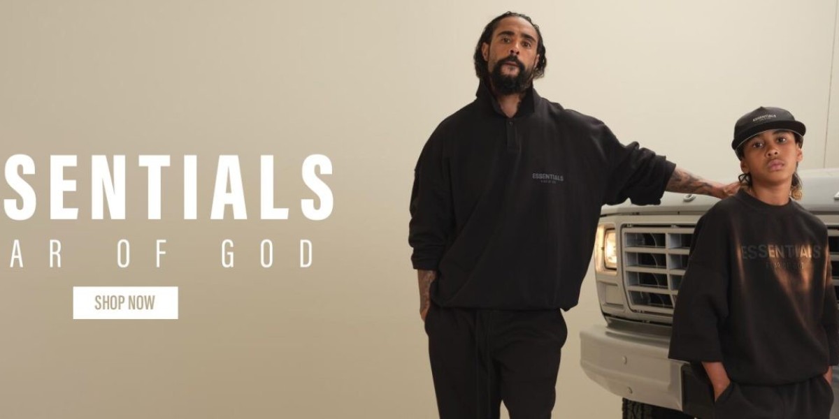 Ultra-Comfort Essential Hoodie – Everyday Staple in All Seasons
