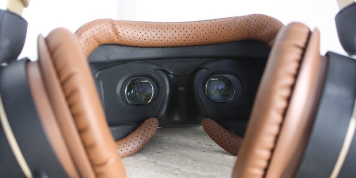 3D Mobile Theater Market Seeks Solutions to Expand Beyond Niche Enthusiast User Segments