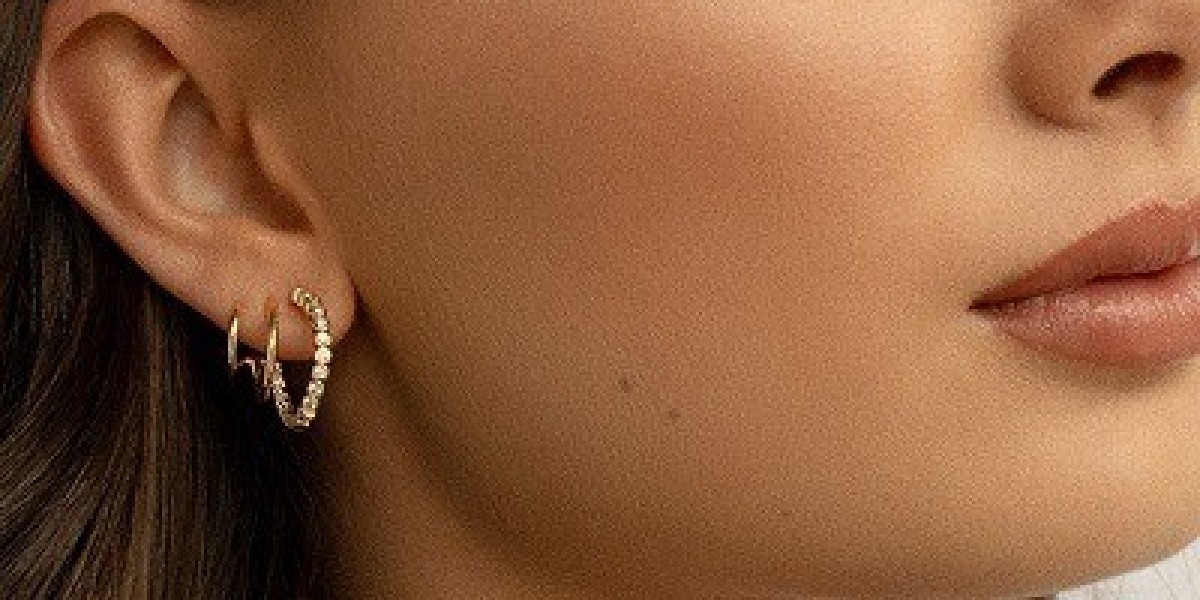 Ear Piercing in Dubai: What You Need to Know About Aftercare