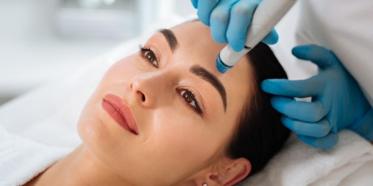 All About HydraFacial in Dubai – FAQs & Tips