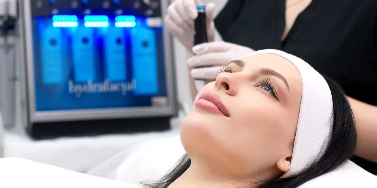 Hydrafacial: Clean Skin, Pore Perfection & Glow