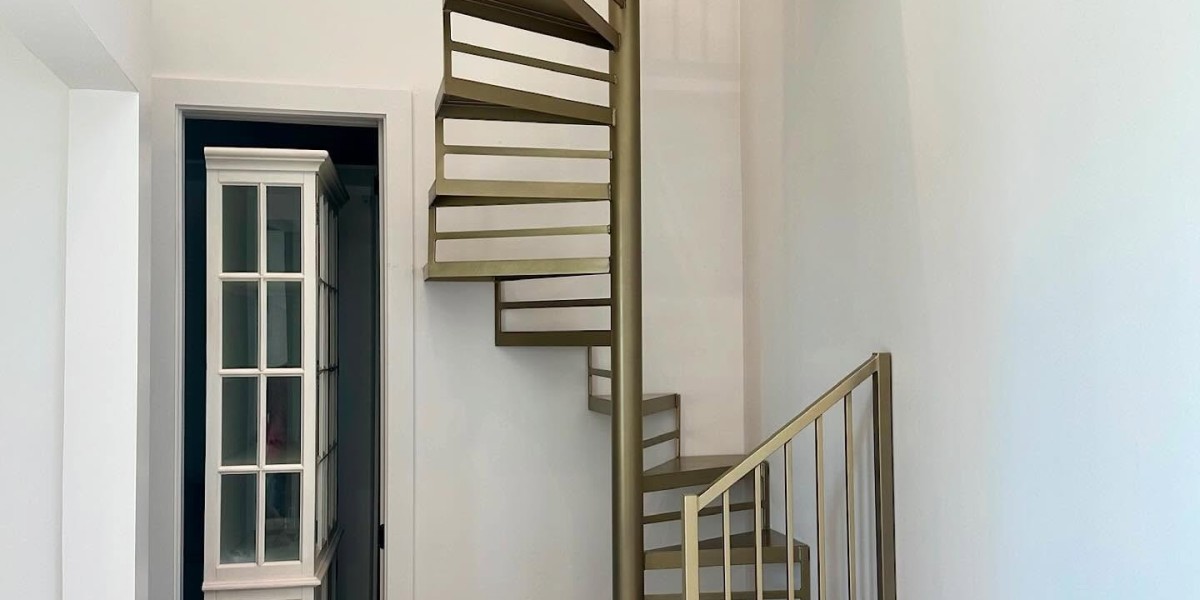 Spiral Staircases in Scottsdale: The Ultimate Space-Saving Luxury