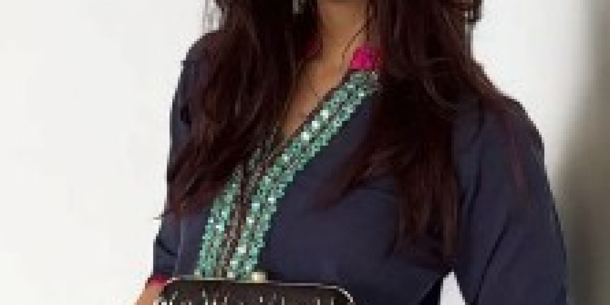 Buy Clutches Online – Discover Elegant & Unique Clutch Bags at Ava Embroidery