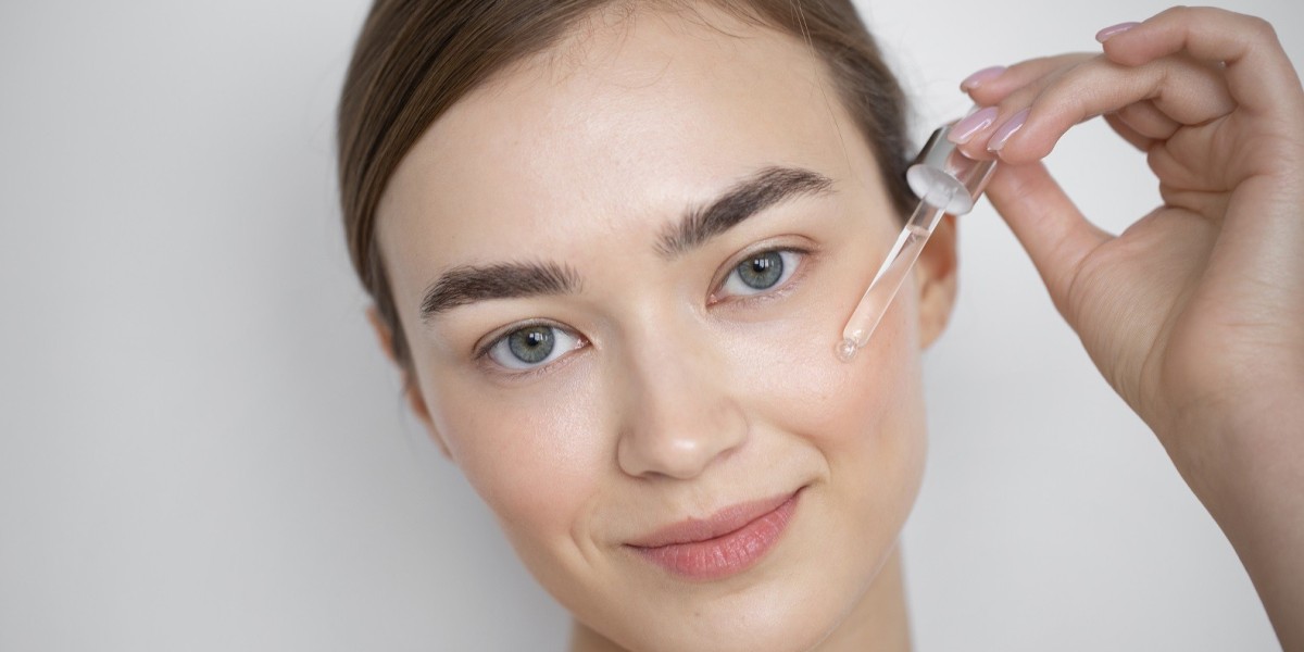 Best Time to Apply Eye Serum for Maximum Results