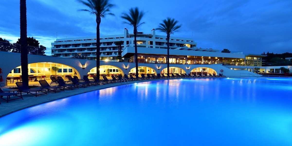 Exclusive Holiday Hotels in Portugal Reviewed by ExclusiveTravel