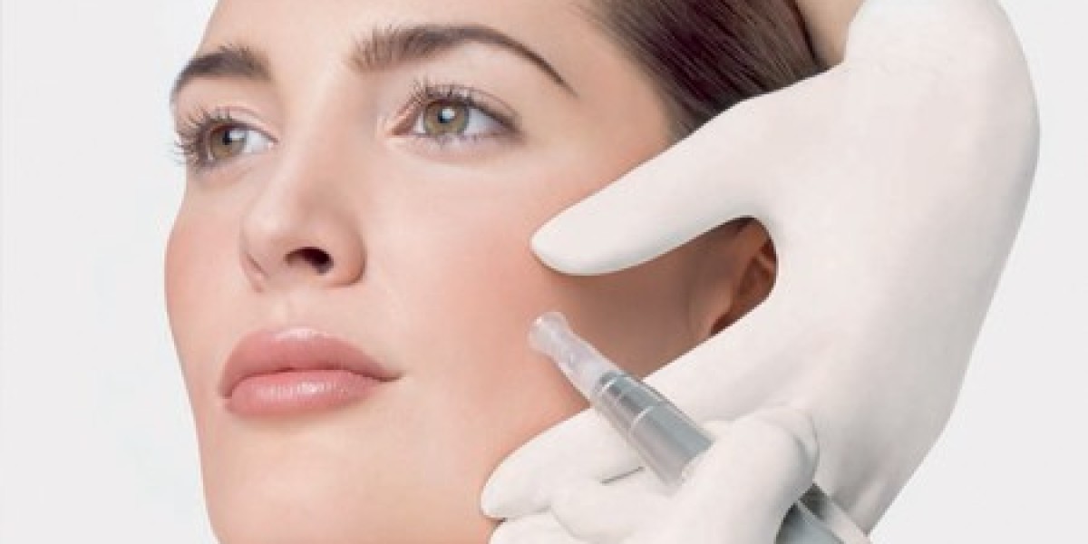 Non-Invasive Beauty: Dubai’s Go-To Mesotherapy Clinics