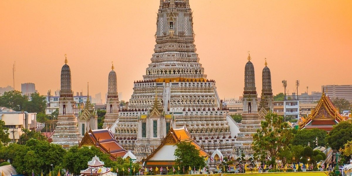 The Ultimate Guide to Bangkok Tours: A Journey Through Thailand’s Vibrant Capital