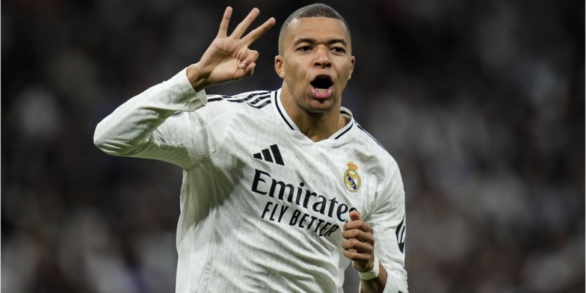 Get Instant Updates on Fussball Matches from Online Football News Portal